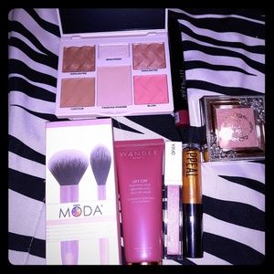 Boxycharm